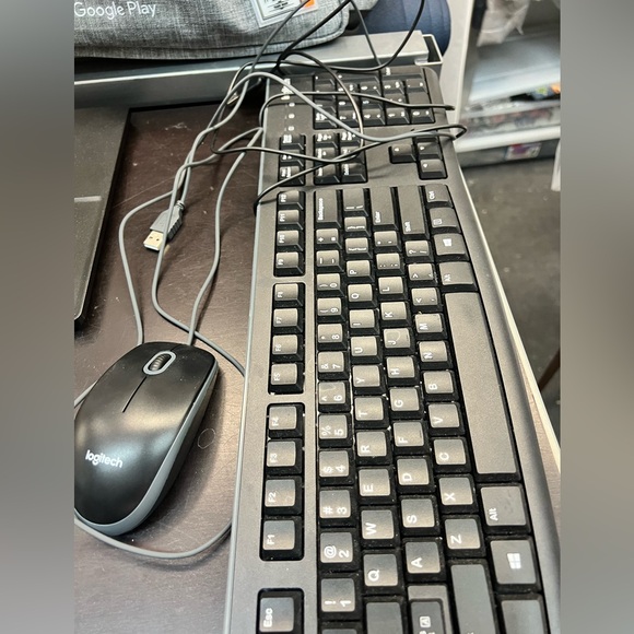 Logitech Keyboard and Mouse - Picture 14 of 16